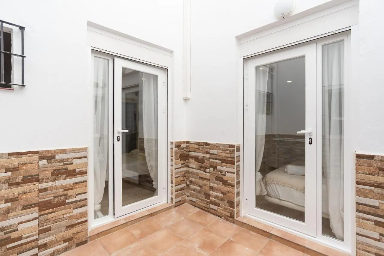 Cervantes Two Shared Hotel Malaga Homestay